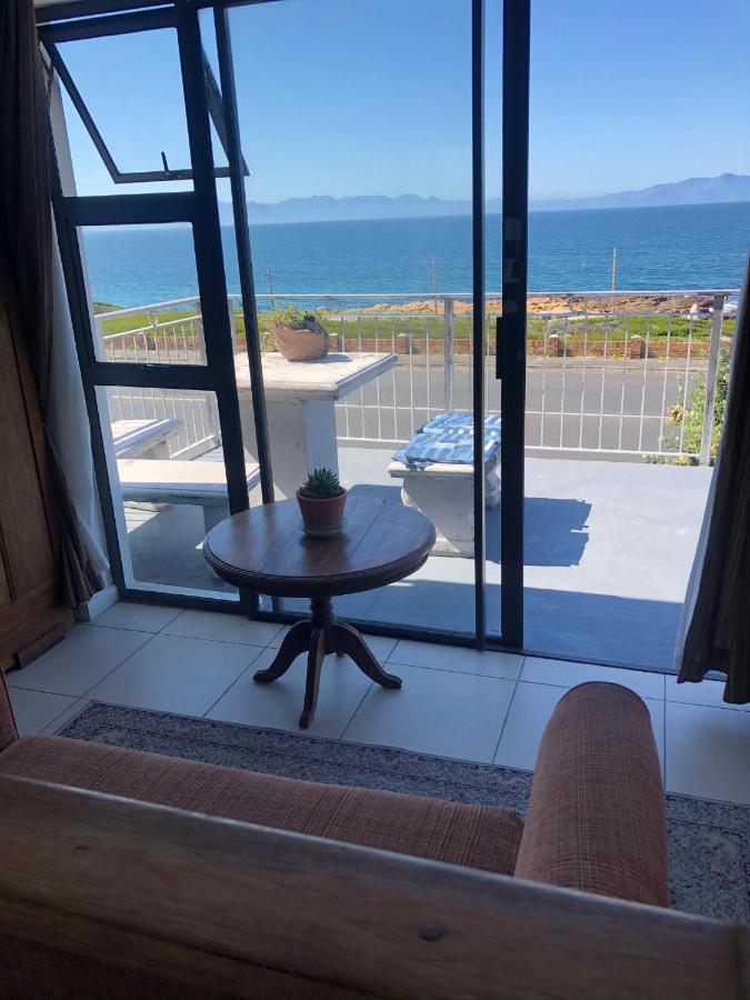 Ollava Guesthouse 西蒙镇 外观 照片